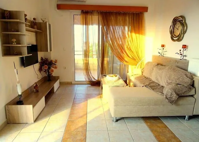 Cozy Apartment In Paradisi